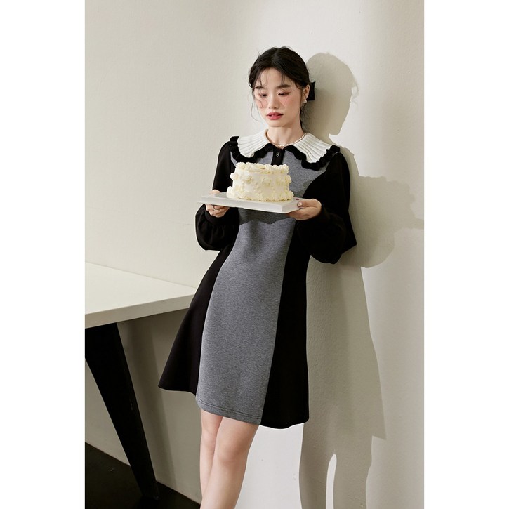 KUOSE 쿠오세 여성 빅 카라 니트 원피스