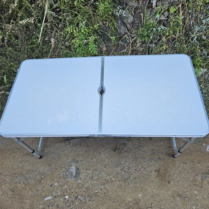 쿠웅샵 캠핑테이블대 120x60x55 62 70cm 3단폴딩 가운데 파라솔 폴대 구멍 있음 0 파라솔장착가능, 단일색상