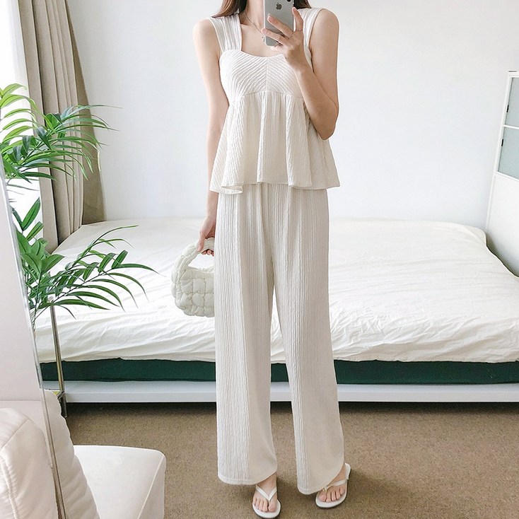 요시아나 당일발송 클리샤 플레어 나시 탑 롱팬츠 투피스 세트 2컬러 요시아나 당일발송 클리샤 플레어 나시 탑 롱팬츠 투피스 세트 2컬러