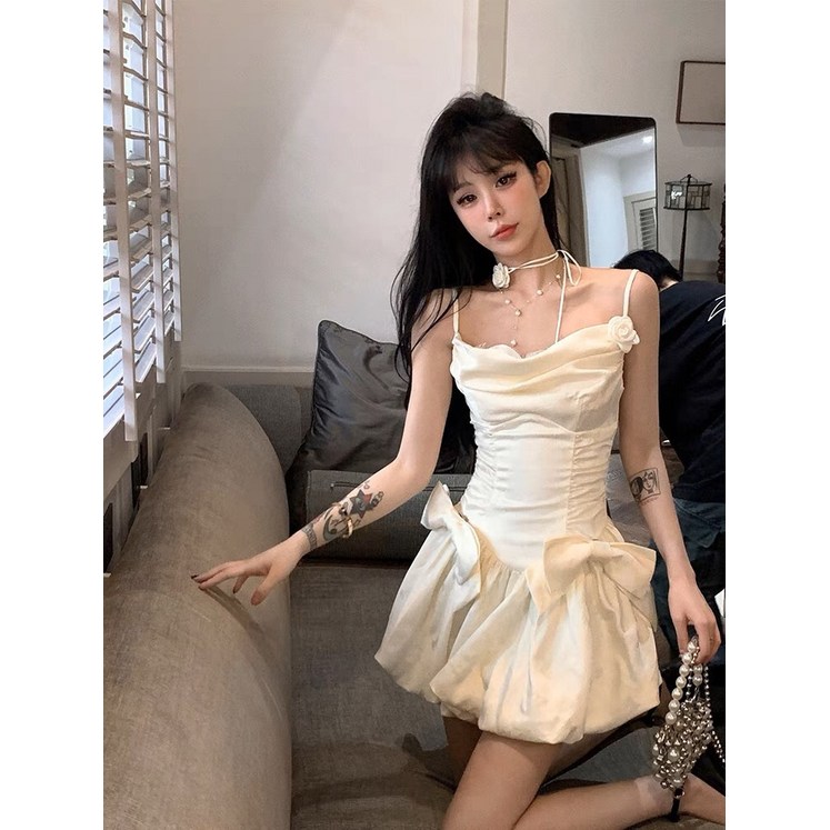 스퀘어 자카르 벨티드 나시 원피스